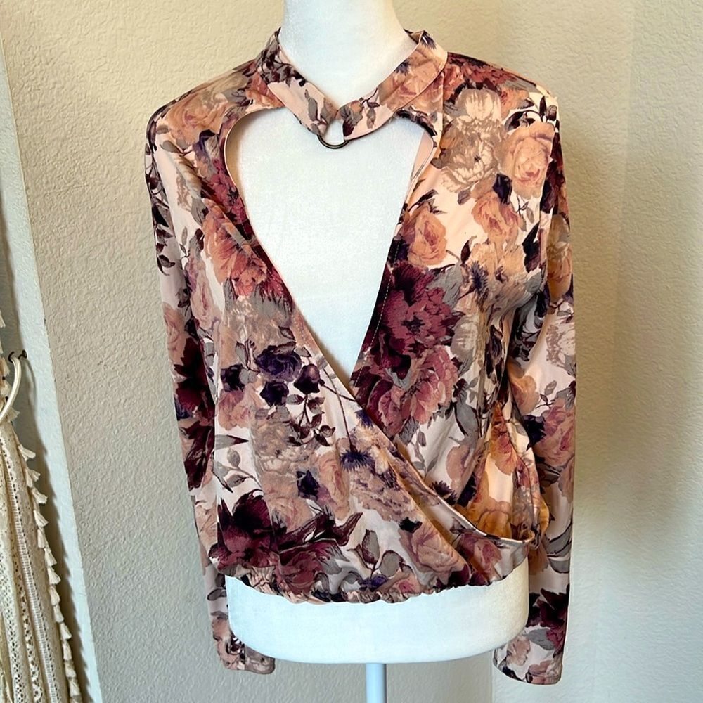 Coco + Jaimeson Long Sleeve Wrap Look Top - Size Small